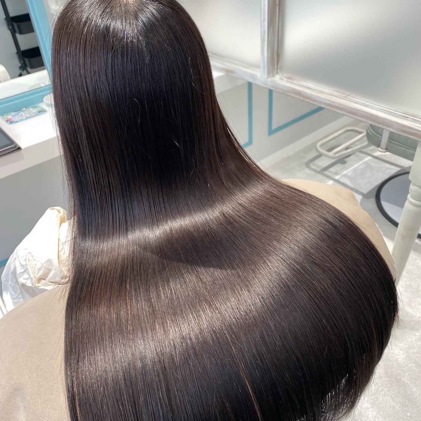 髪のダメージの原因とは？ダメージヘア対策や効果的なヘアケア方法を紹介